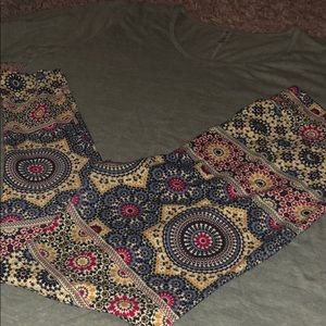 LuLaRoe legging and perfect tee bundle